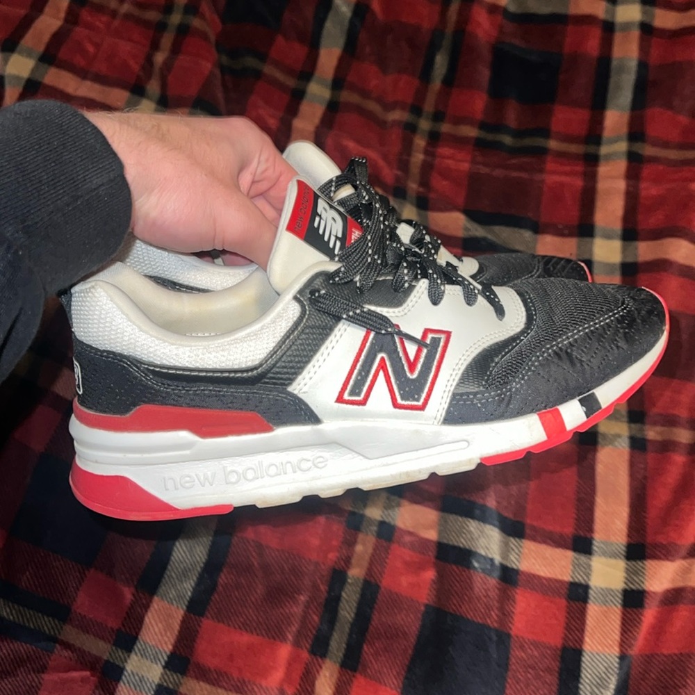 New Balance 997H Size 10.5